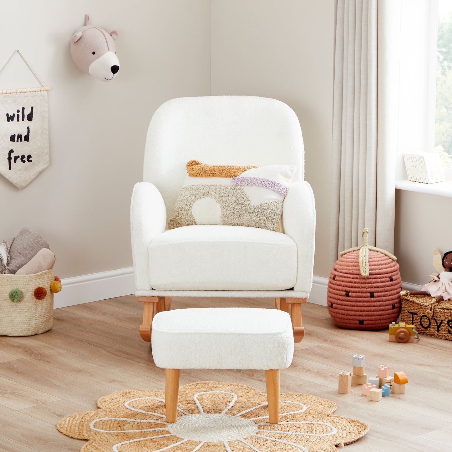 BABYMORE - Freya Nursing Chair with Stool - OFF WHITE BOUCLE