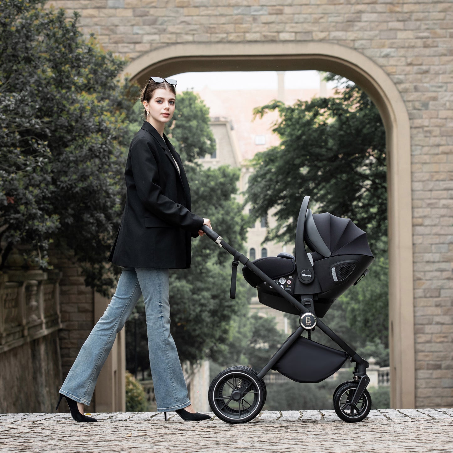 BABYMORE - Kai Travel System Pecan with Base – Forest Grey