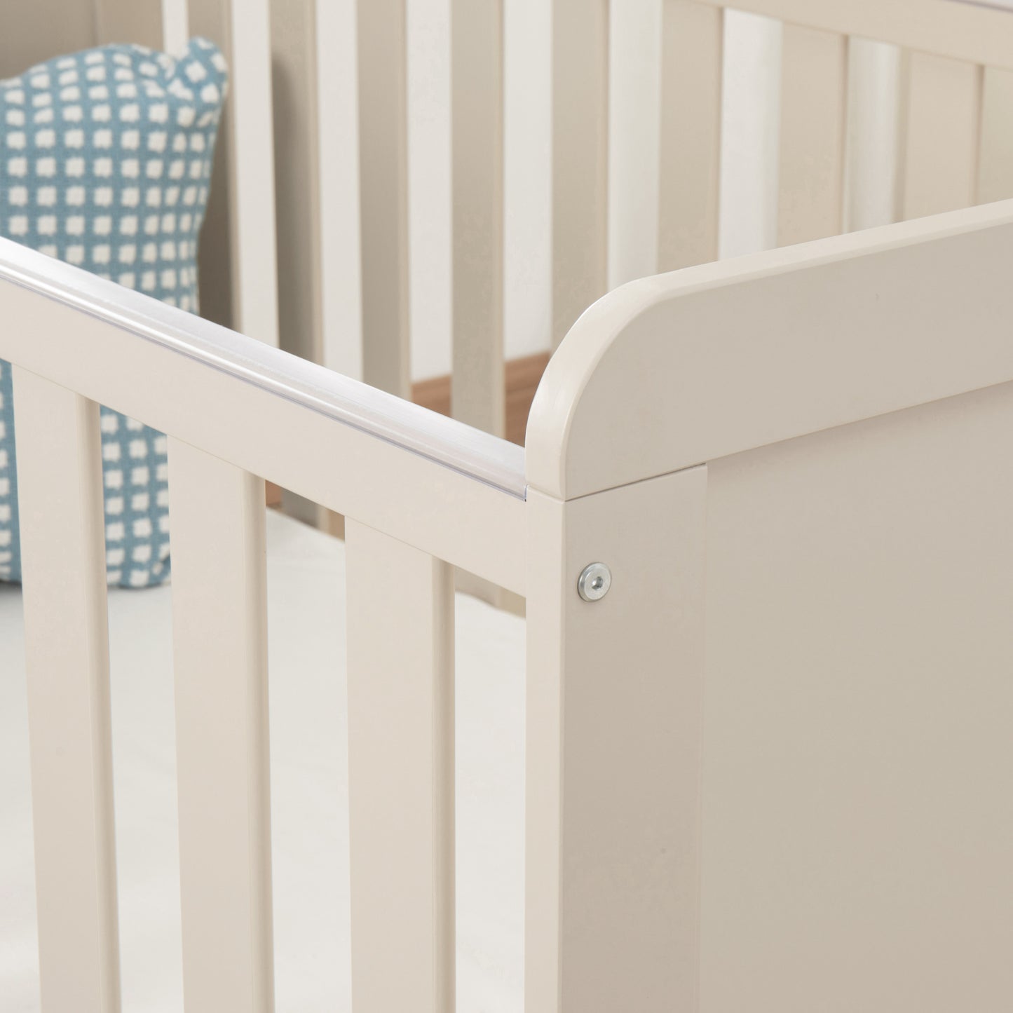 BABYMORE - Caro Urban Cot Bed – Cashmere