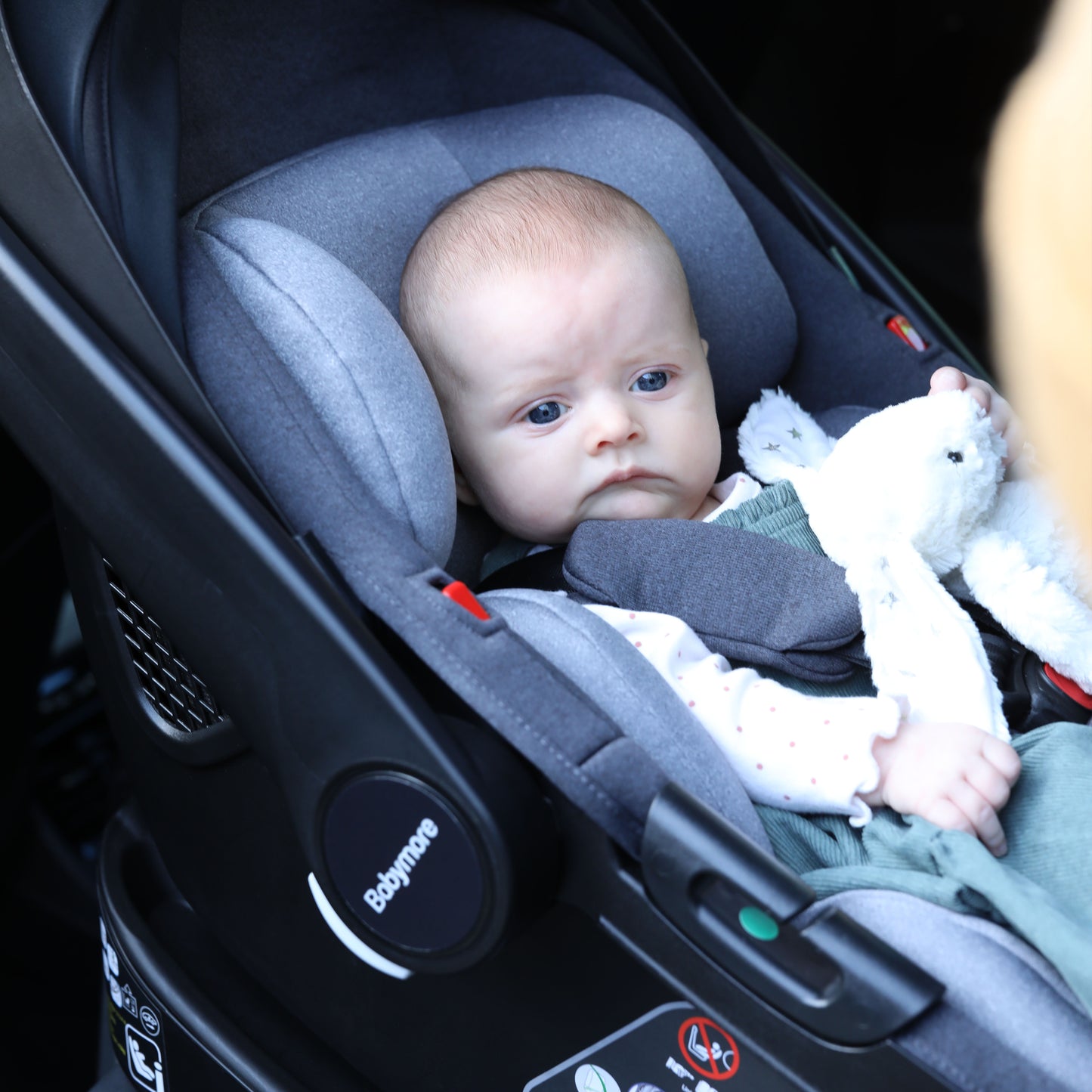 BABYMORE - Coco i-Size Baby Car Seat with Isofix Base