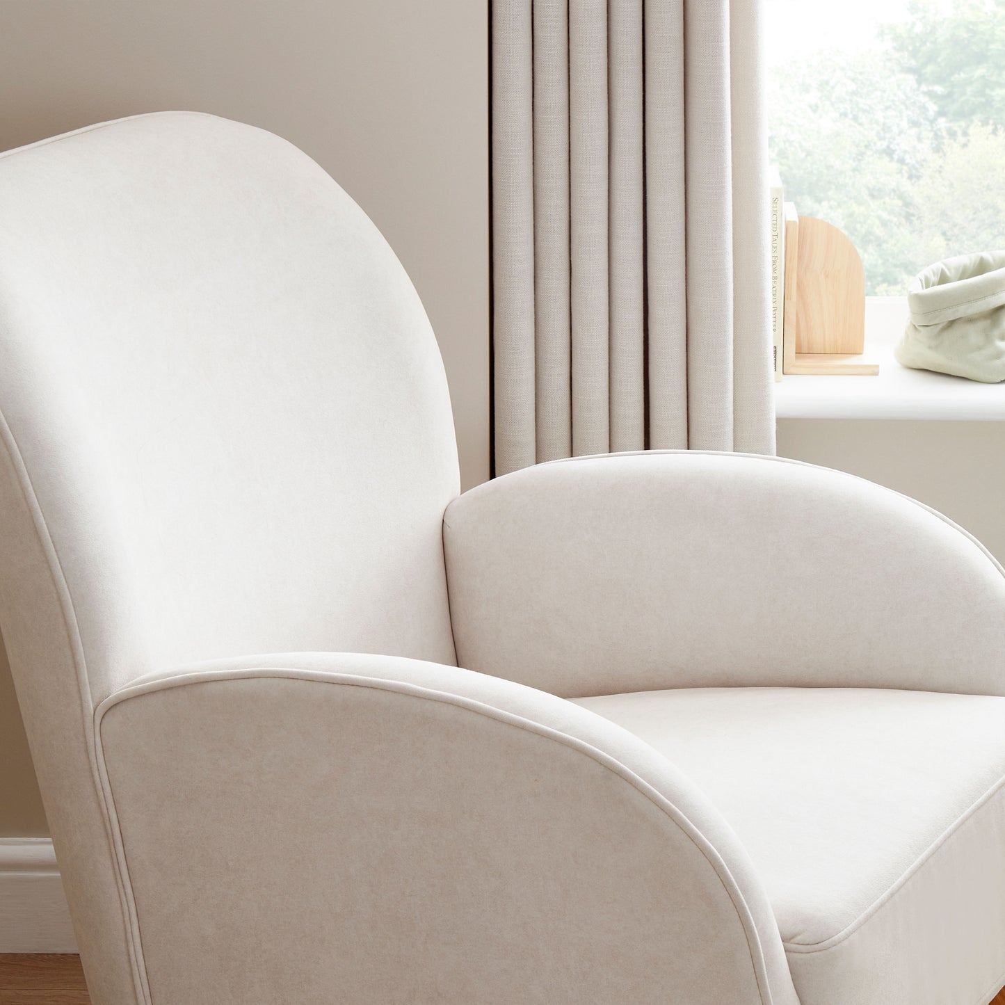 BABYMORE - Freya Nursing Chair with Stool CREAM