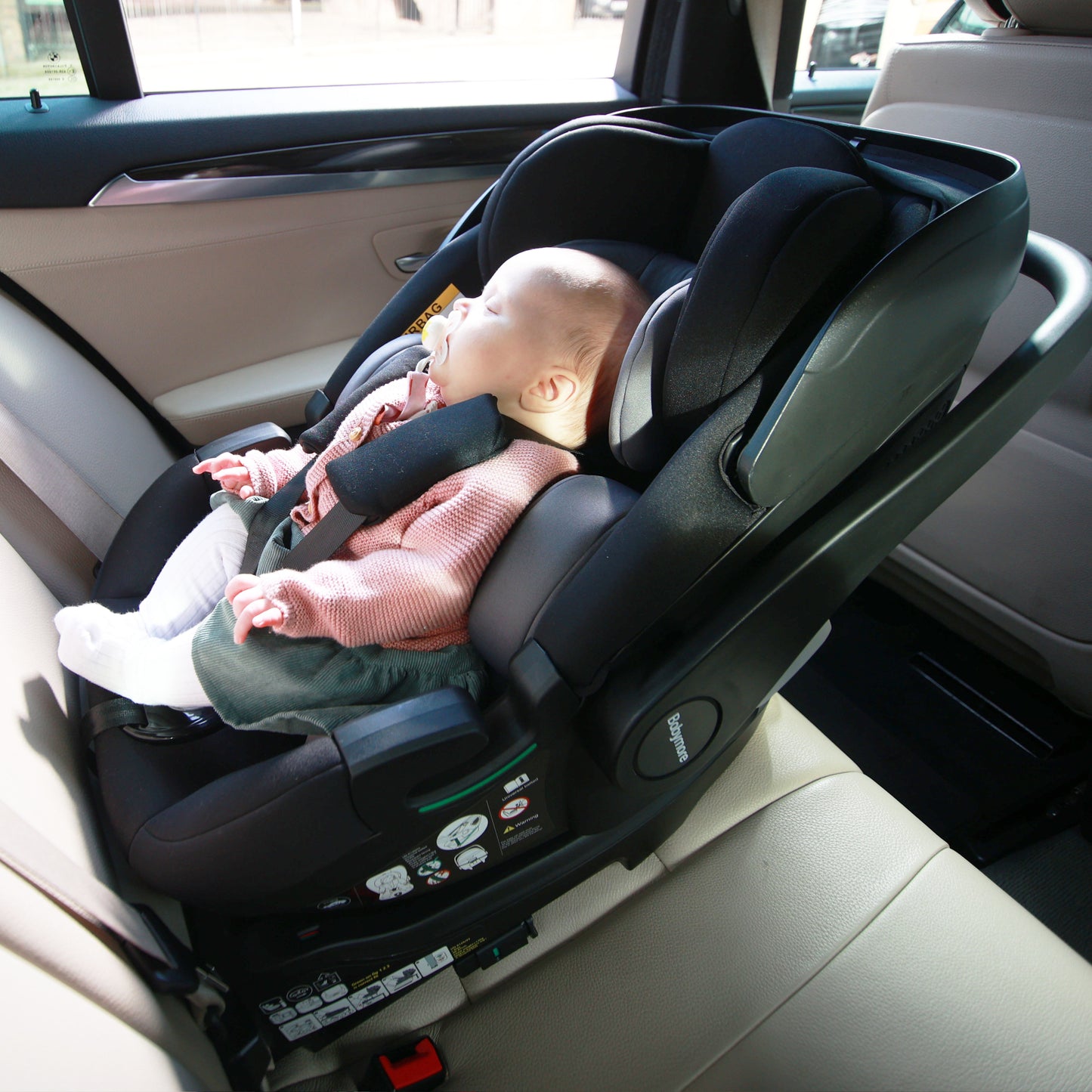 BABYMORE - Pecan i-Size Baby Car Seat with Isofix Base